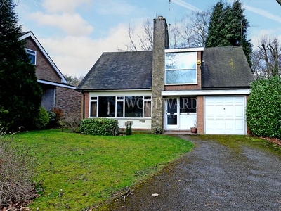 Detached bungalow for sale in Mavis Avenue, Ravenshead, Nottingham NG15