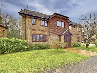 Detached house for sale in Briarwood, Finchampstead, Wokingham, Berkshire RG40
