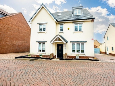 Detached house for sale in Stamford Drive, Dunton Fields SS15