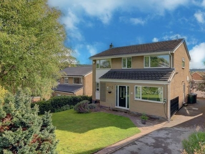 Detached house to rent in 27 Argyll Close, Baildon, Shipley BD17