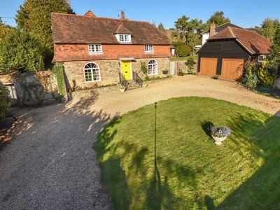 Detached house to rent in High Seat Barn High Street, Billingshurst, West Sussex RH14