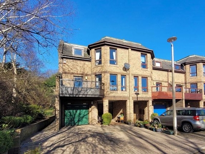 End terrace house for sale in 9 Beechmount Park, Murrayfield Edinburgh EH12