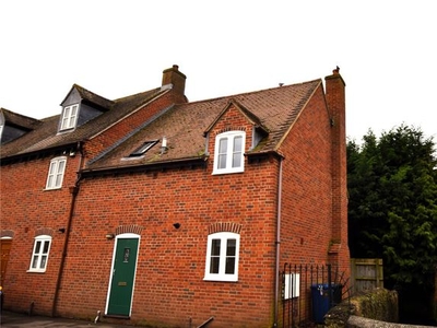 End terrace house to rent in Chapel Street, Bicester, Oxfordshire OX26