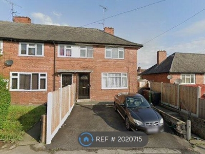 End terrace house to rent in Oak Tree Grove, Leeds LS9