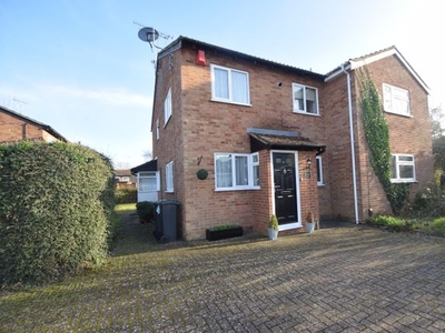 End terrace house to rent in Speedwell Close, Luton, Bedfordshire LU3
