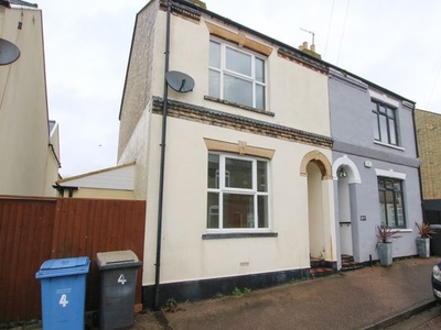 End terrace house to rent in Stanley Road, Newmarket CB8