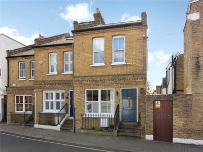 Felsham Road, London, SW15 3 bedroom house in London