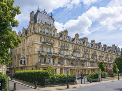 Flat for sale in Cambridge Gate, Regent's Park NW1