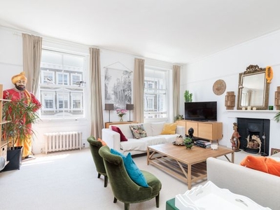Flat for sale in Collingham Place, London SW5