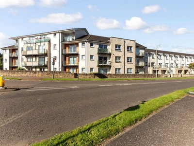 Flat for sale in Stance Place, Larbert, Stirlingshire FK5