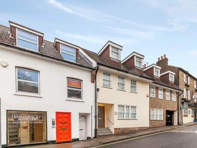 Flat to rent in 32 Castle Street, Guildford GU1