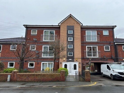 Flat to rent in 5 Walmer Road, Liverpool L22