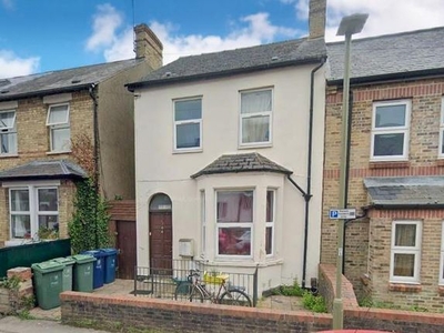 Flat to rent in Bullingdon Road, East Oxford OX4