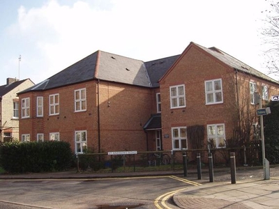 Flat to rent in Chichester House, St Andrews Road, Cambridge CB4