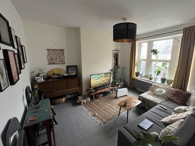 Flat to rent in Church Road, St. George, Bristol BS5