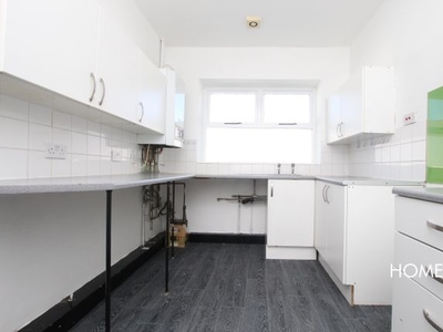 Flat to rent in Church Road West, Walton, Liverpool L4