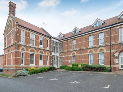 Flat to rent in George Roche Road, Canterbury CT1