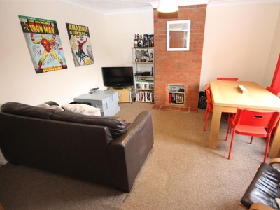 Flat to rent in James Alexander Mews, Gipsy Lane, Norwich NR5