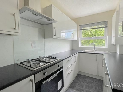 Flat to rent in Newton Road, Manor Court TQ2
