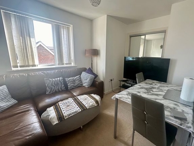Flat to rent in Peter Taylor Avenue, Braintree CM7