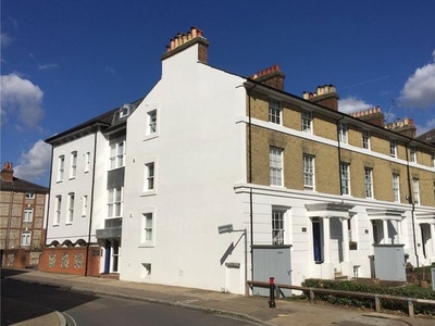 Flat to rent in Tower Street, Winchester, Hampshire SO23