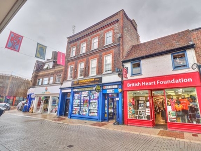 Flat to rent in White Hart Street, High Wycombe, Buckinghamshire HP11