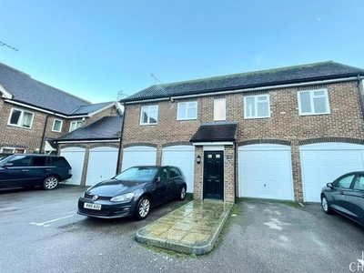 Maisonette to rent in Kennedy Close, London Colney, St. Albans AL2