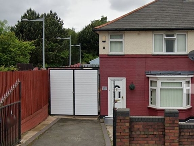 Property to rent in Middlemore Road, West Bromwich B71