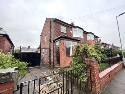 Semi-detached house to rent in Burnside Avenue, Salford M6