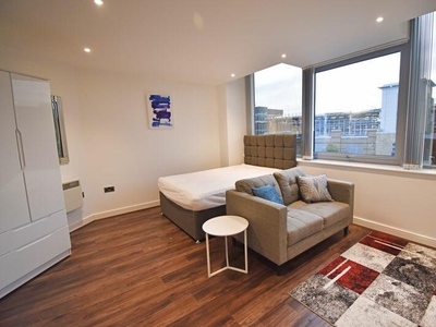 Studio flat for rent in 2nd Floor, Churchill Place, Churchill Way, Basingstoke, RG21