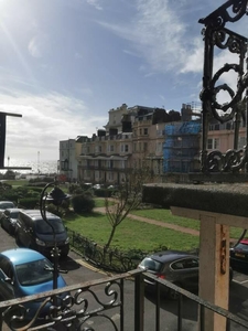 Studio flat for rent in Bedford Square, Brighton Seafront, BN1