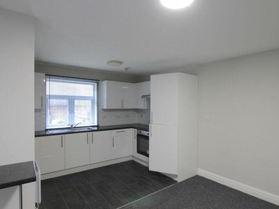 Studio flat for rent in Lower Cathedral Road, Cardiff, CF11