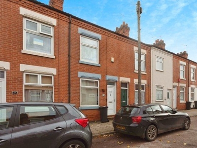 Terraced house to rent in Bolton Road, Leicester LE3