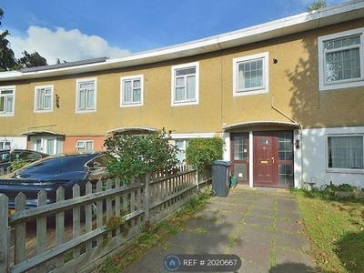Terraced house to rent in Furzen Crescent, Hatfield AL10