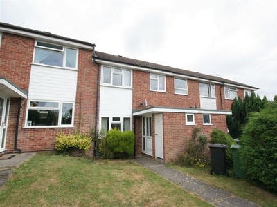 Terraced house to rent in Mansell Drive, Newbury RG14