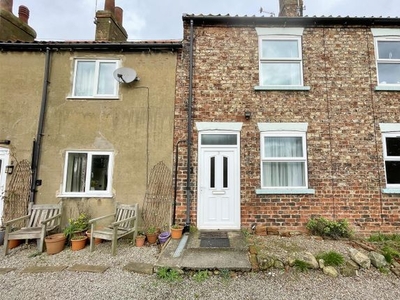 Terraced house to rent in North Terrace, Cawood, Selby YO8