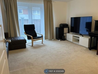 Terraced house to rent in Oatley Way, Bristol BS16