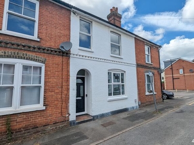 Terraced house to rent in Springfield Road, Guildford GU1