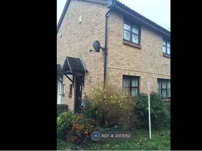 Terraced house to rent in Tiptoe Close, Northampton NN3