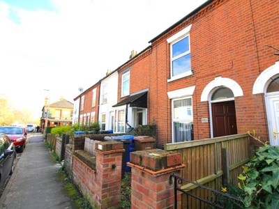 Terraced house to rent in West End Street, Norwich NR2