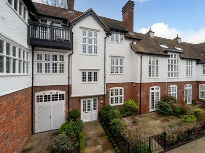 Town house for sale in Rothschild Place, Tring HP23