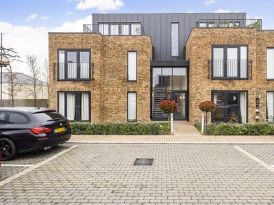 1 Bed Flat/Apartment For Sale in Windsor, Berkshire, SL4 - 5340930
