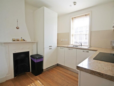 1 bedroom apartment for rent in High Street, Canterbury, CT1