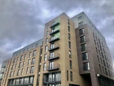 1 bedroom apartment for rent in Middlewood Plaza, M5