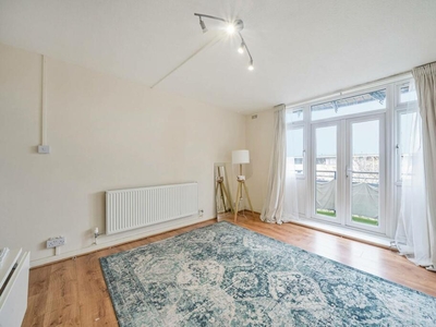 1 bedroom flat for rent in Brixton Road, Brixton, London, SW9
