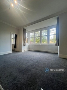 1 bedroom flat for rent in Camborne Road, Sutton, SM2