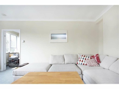 1 bedroom flat for rent in Crescent Road, N8