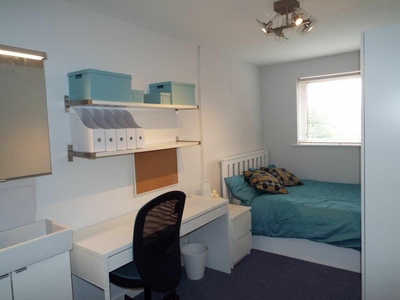 1 bedroom house share for rent in Aston Court SINGLE ROOMS, Dunkirk, 5 Mins From Nottm Uni, NG7