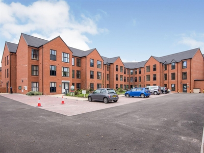 1 Bedroom Retirement Apartment For Sale in Redditch,