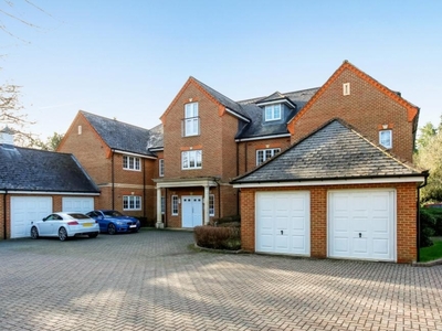 2 Bed Flat/Apartment For Sale in Sunningdale, Berkshire, SL5 - 5394204